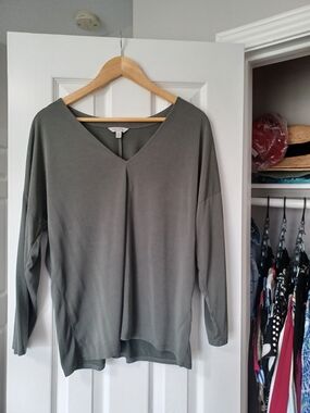 Lucky Brand Olive V-Neck Long Sleeve Top (Size L)
